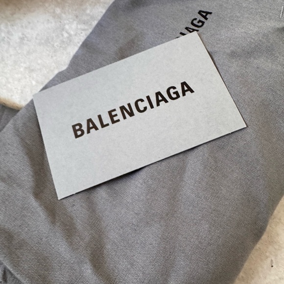 Black Heels with Stiletto Heels and Straps - Picture 4 of 5